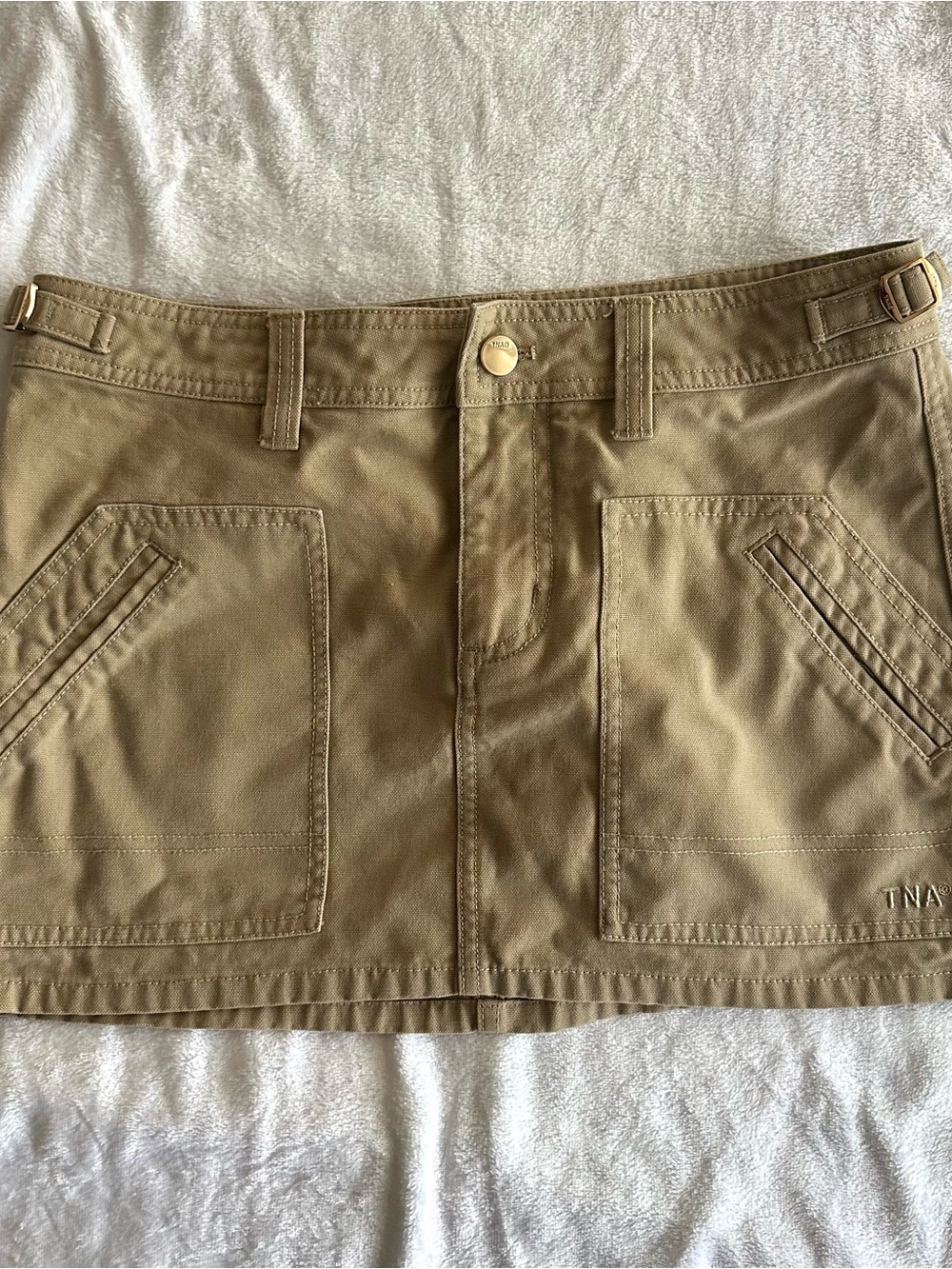 Aritzia TNA Rossi Tan Cargo Skirt